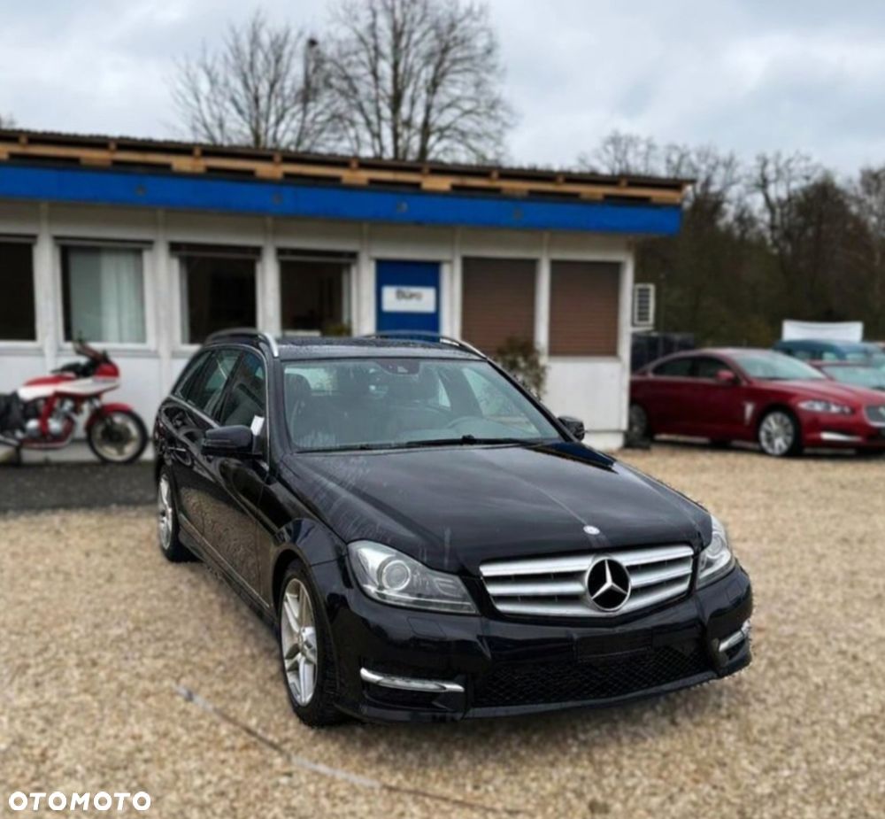 Mercedes-Benz Klasa C 300 CDI DPF 4Matic (BlueEFFICIENCY) 7G-TRONIC Avantgarde - 3
