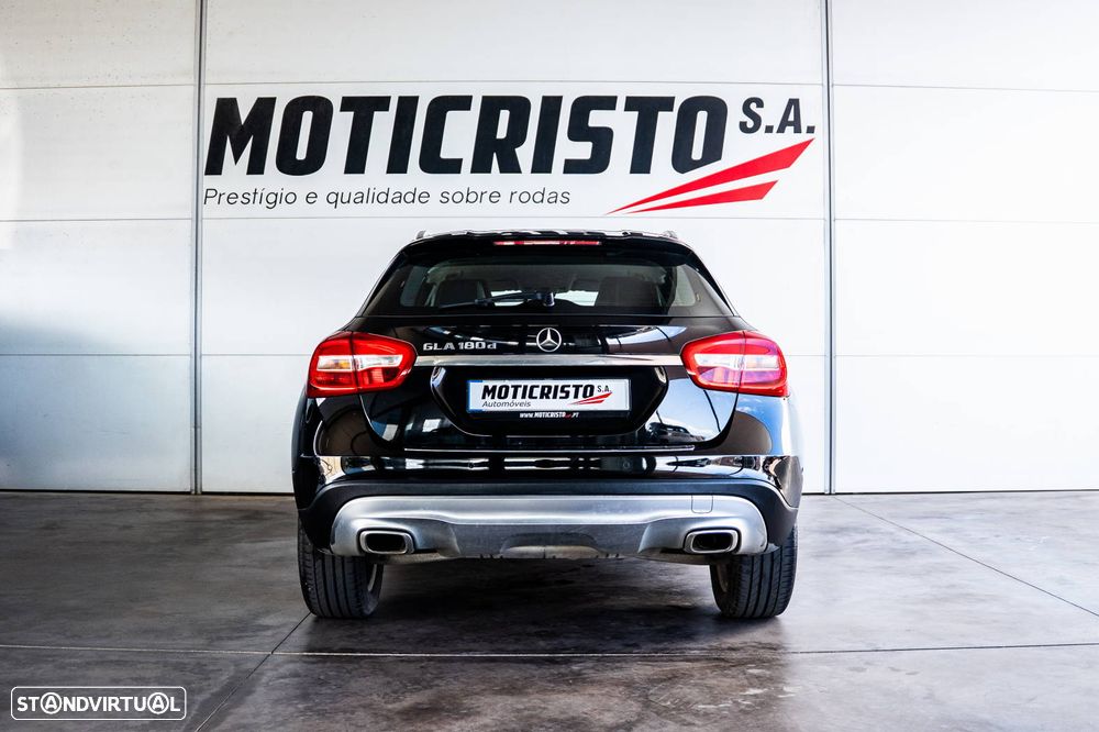 Mercedes-Benz GLA 180 d - 7