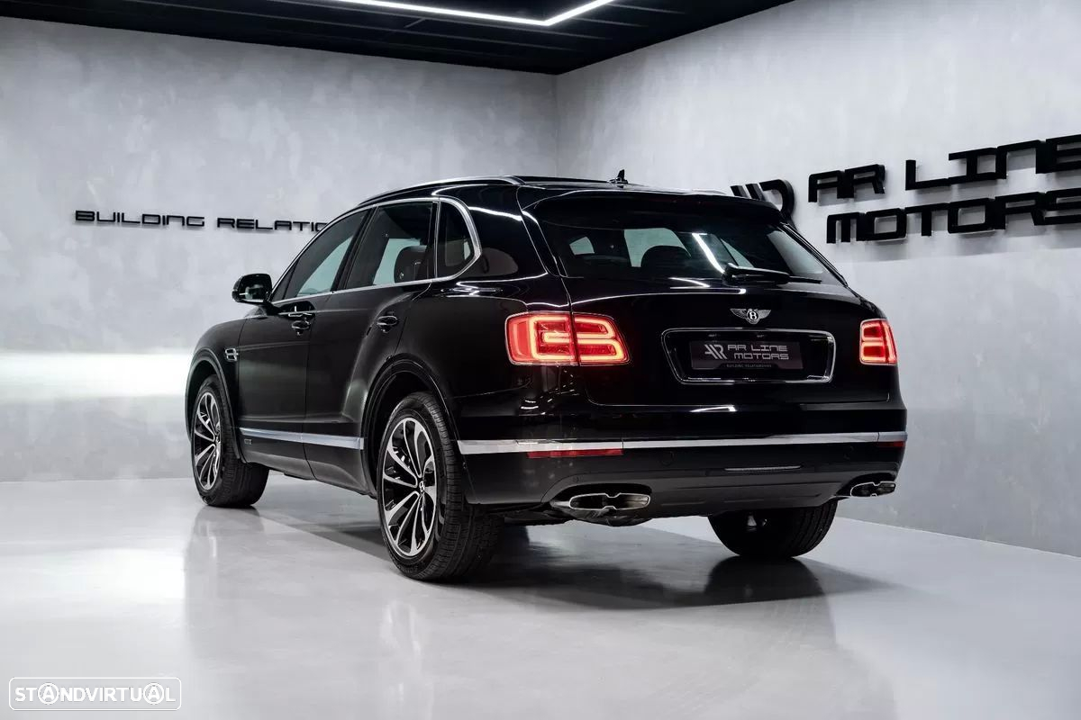 Bentley Bentayga V8 - 11