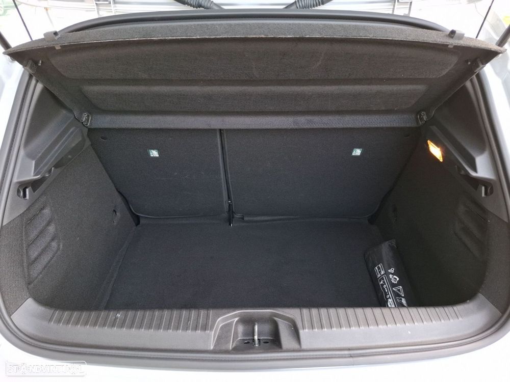 Renault Clio 1.0 TCe Techno Bi-Fuel - 22