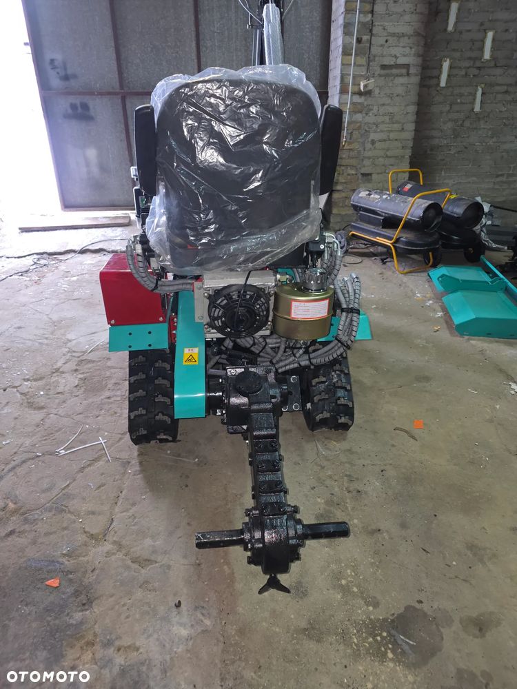 Inny traktor 35HP - 2