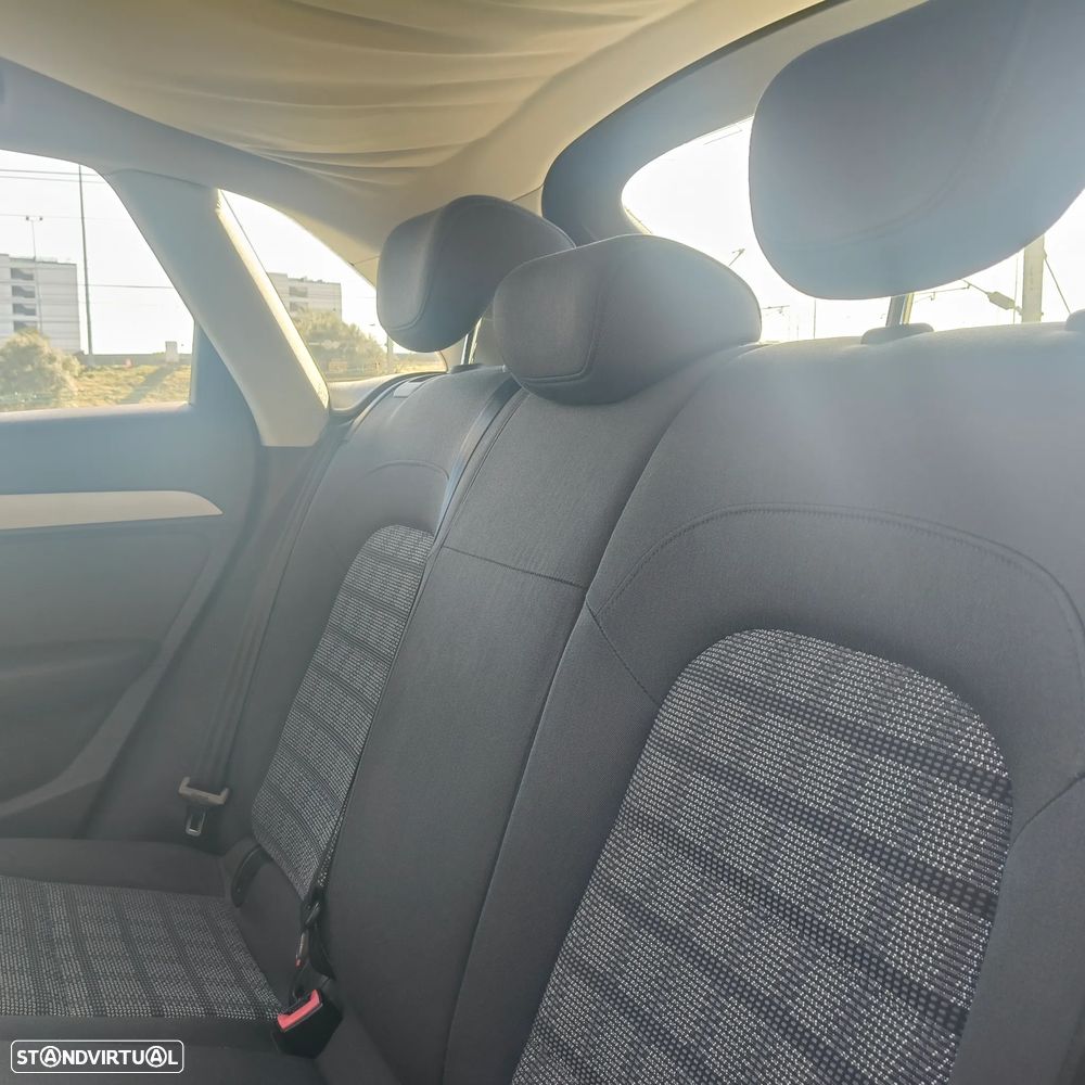 Audi Q3 2.0 TDI Ambition - 11