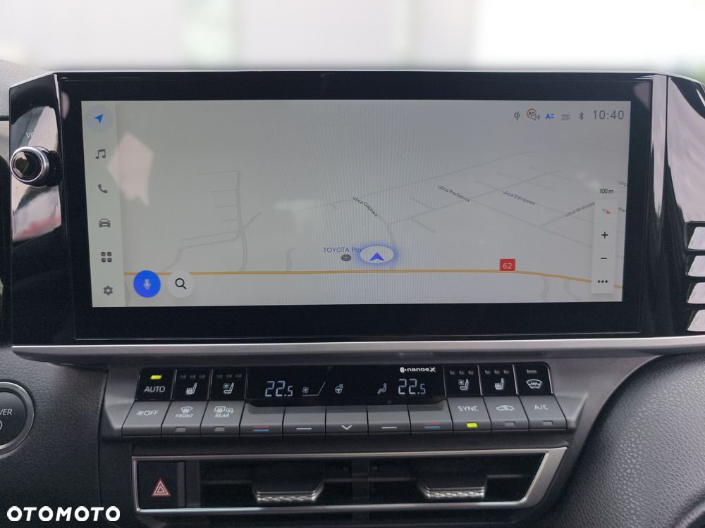Toyota Camry - 19