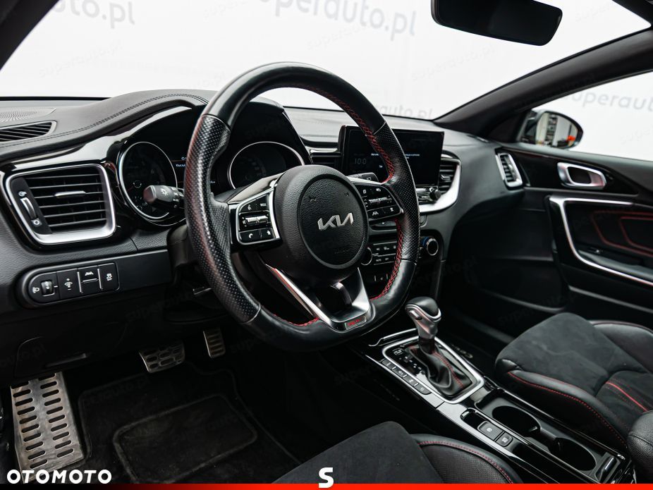 Kia ProCeed 1.6 T-GDI GT DCT - 9