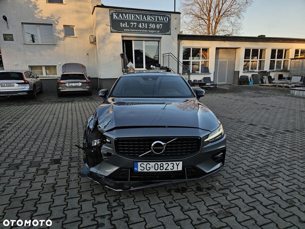Volvo S60 T4 R-Design First Edition - 2