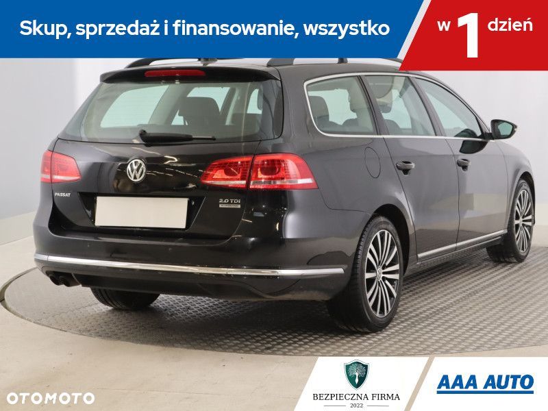 Volkswagen Passat Variant - 7