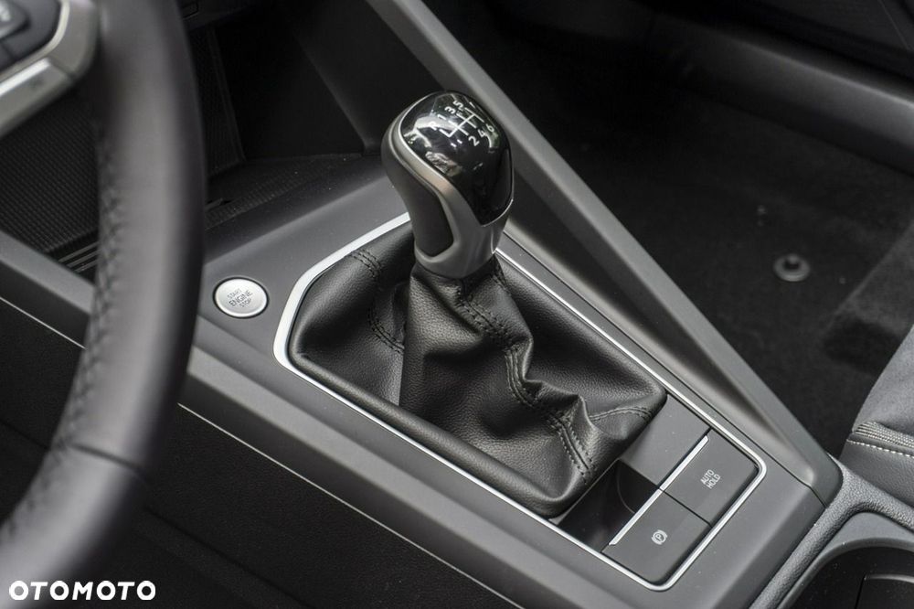 Volkswagen Golf - 16