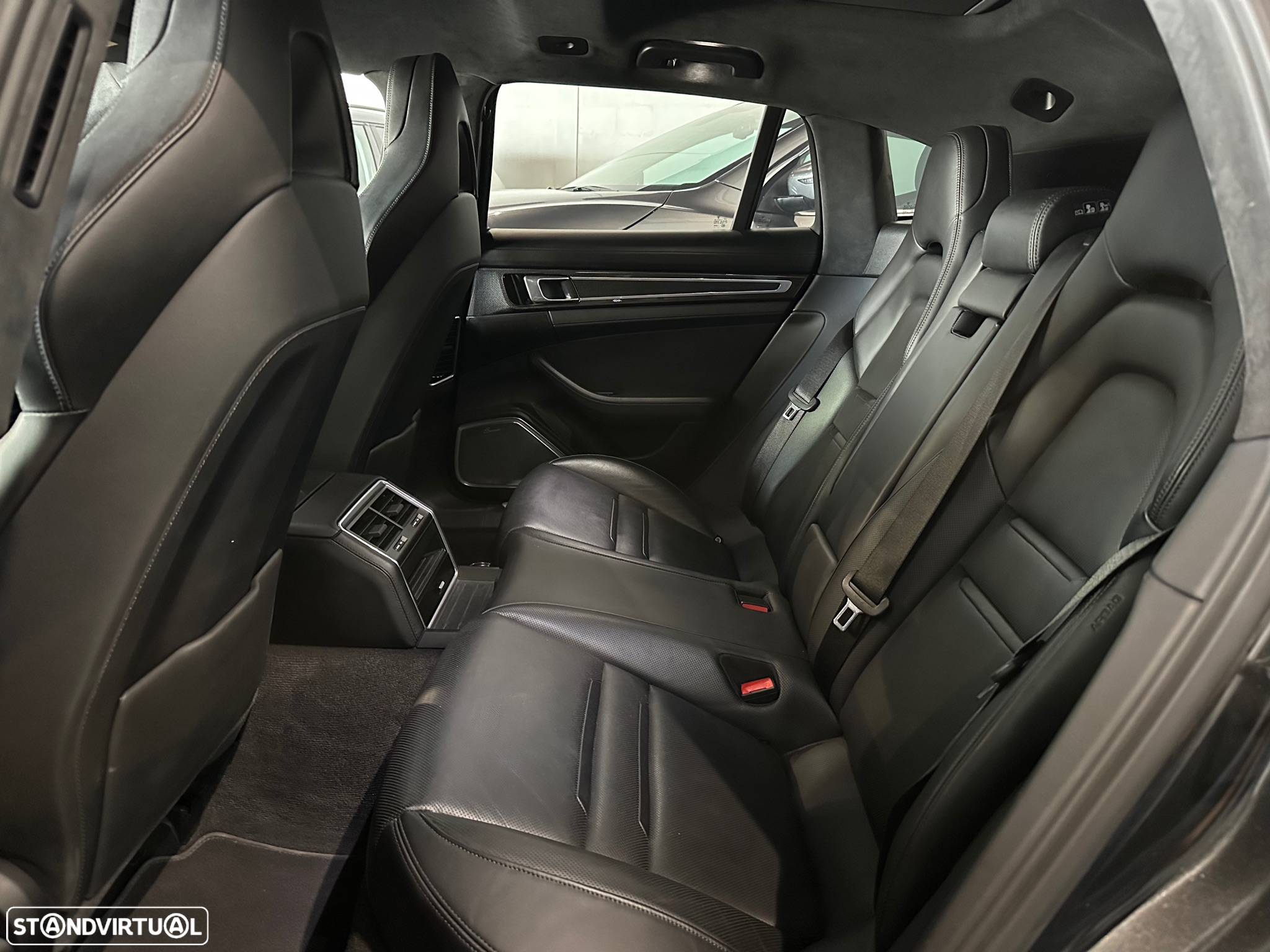 Porsche Panamera Sport Turismo - 34