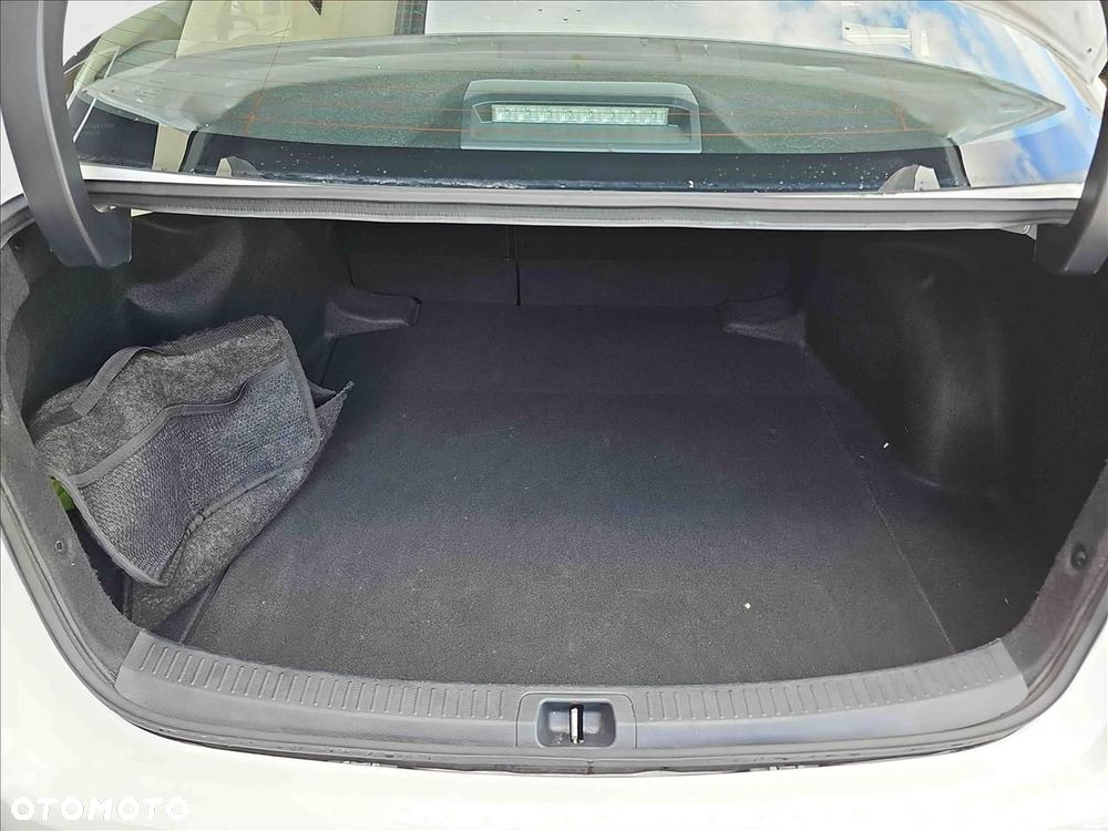 Toyota Corolla 1.5 Active - 17