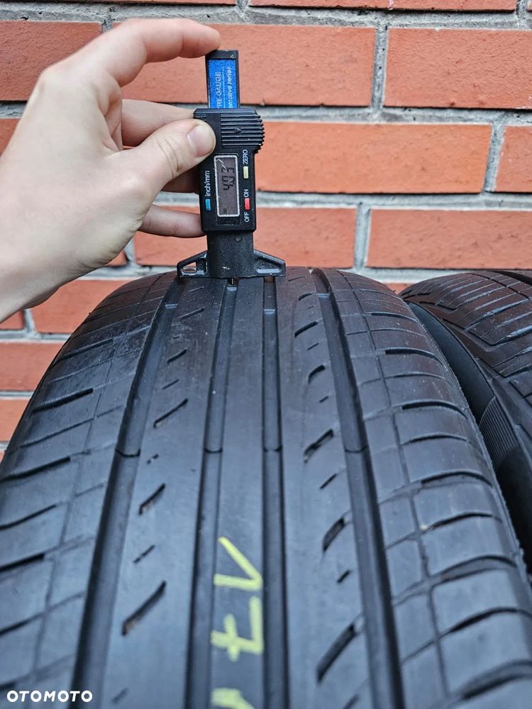 (O76) 195/55R15 85V 4-5,7mm 17r / Sunfull SF-688 - 4