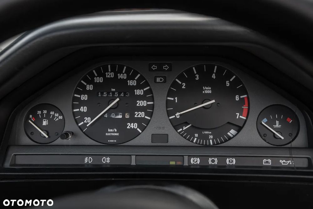 BMW Seria 3 325i - 17