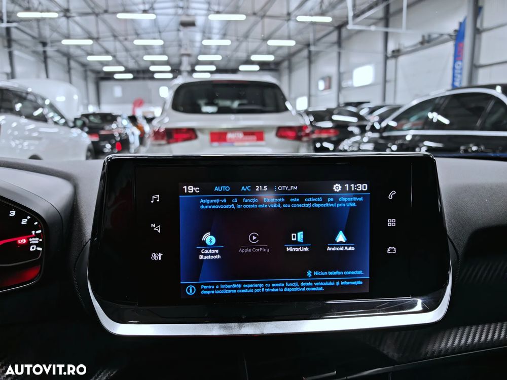 Peugeot 2008 PureTech 130 EAT8 Allure - 19