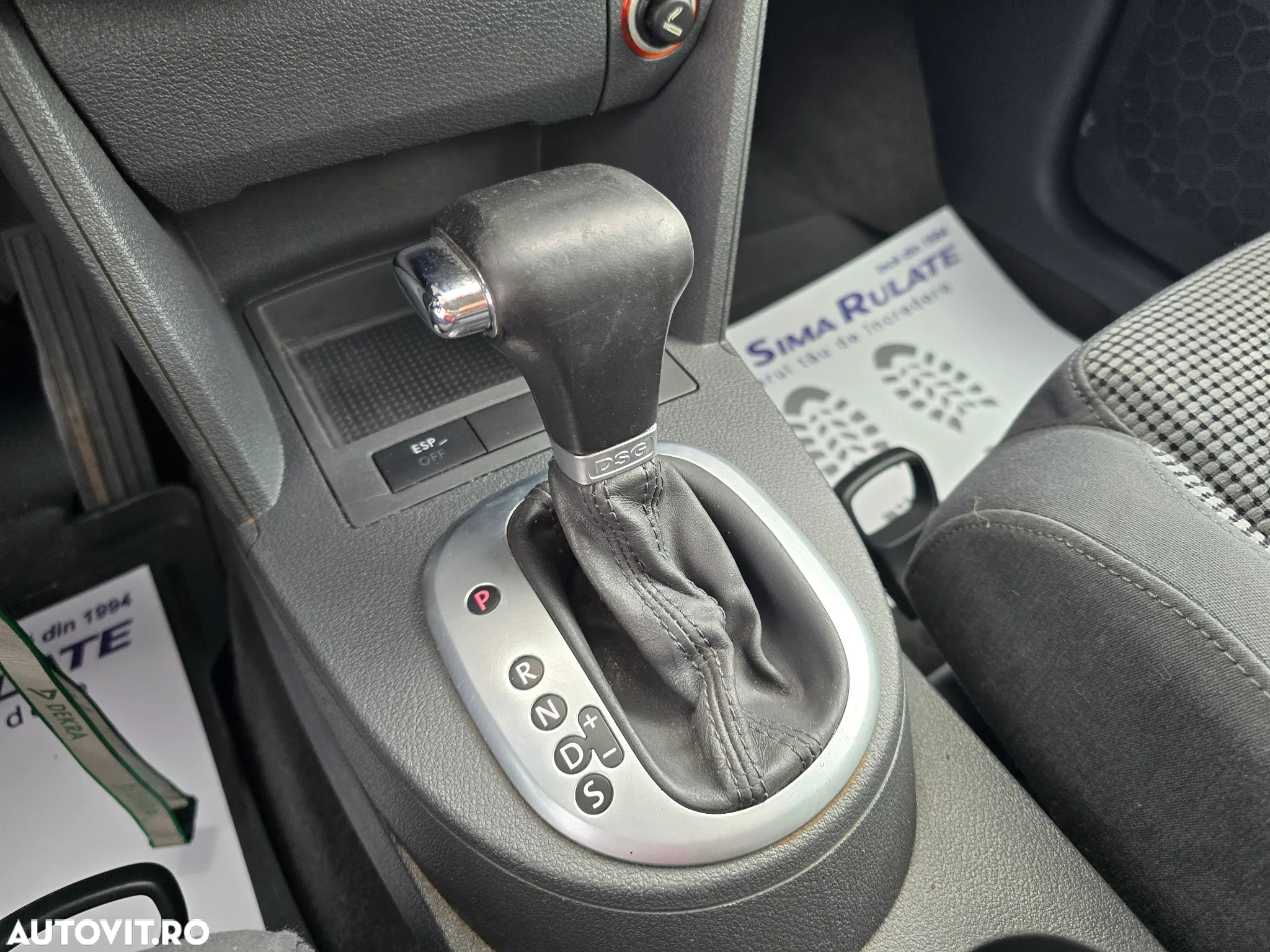 Volkswagen Touran 2.0 TDI DPF DSG Comfortline - 20