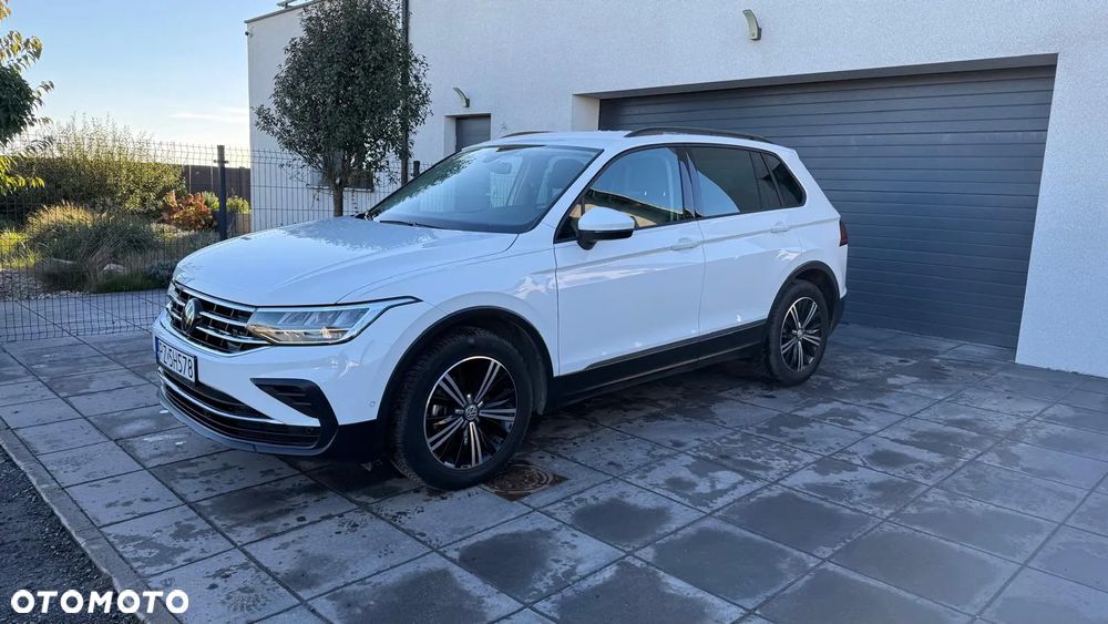 Volkswagen Tiguan - 2