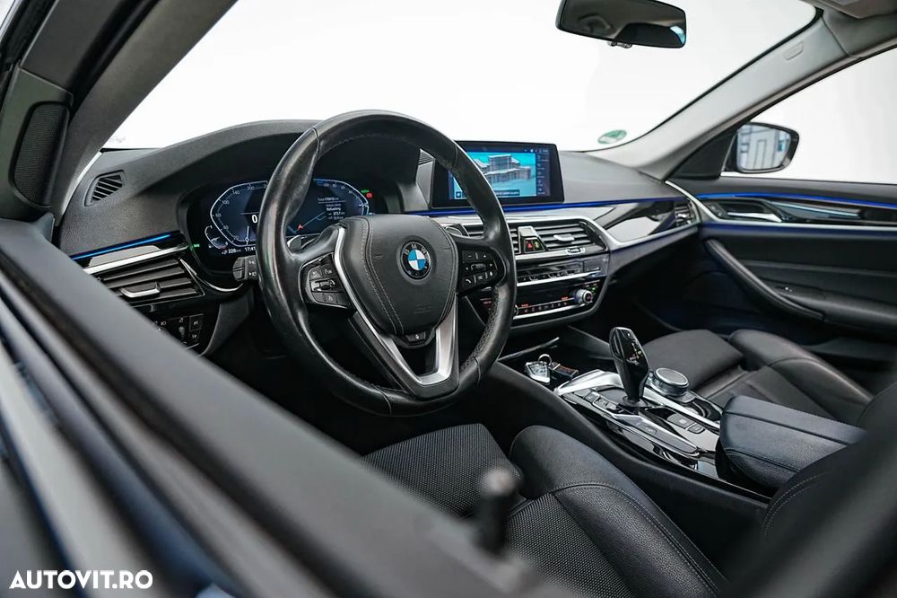 BMW Seria 5 530e xDrive AT PHEV - 19