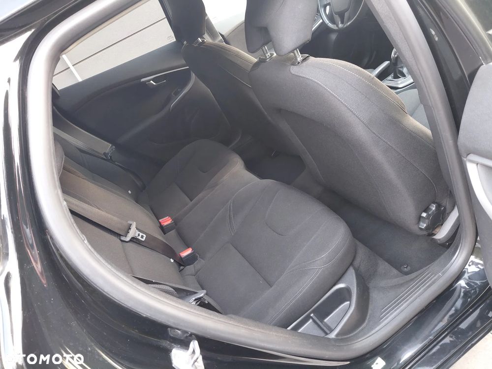 Volvo V40 T2 Summum - 21