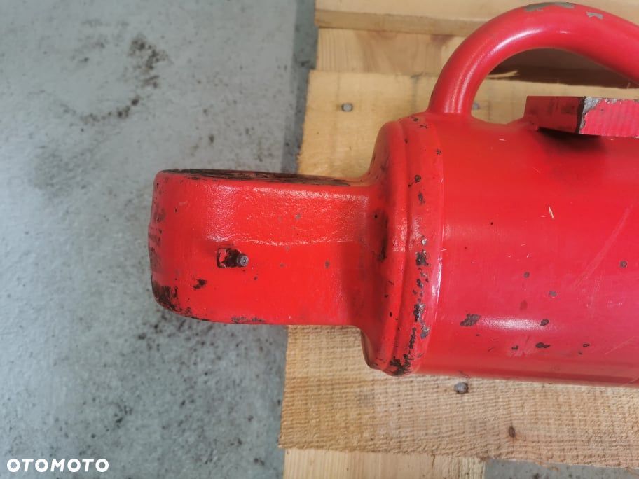 Cylinder hydrauliczny podnoszenia teleskopa Manitou MLT 728 - 4