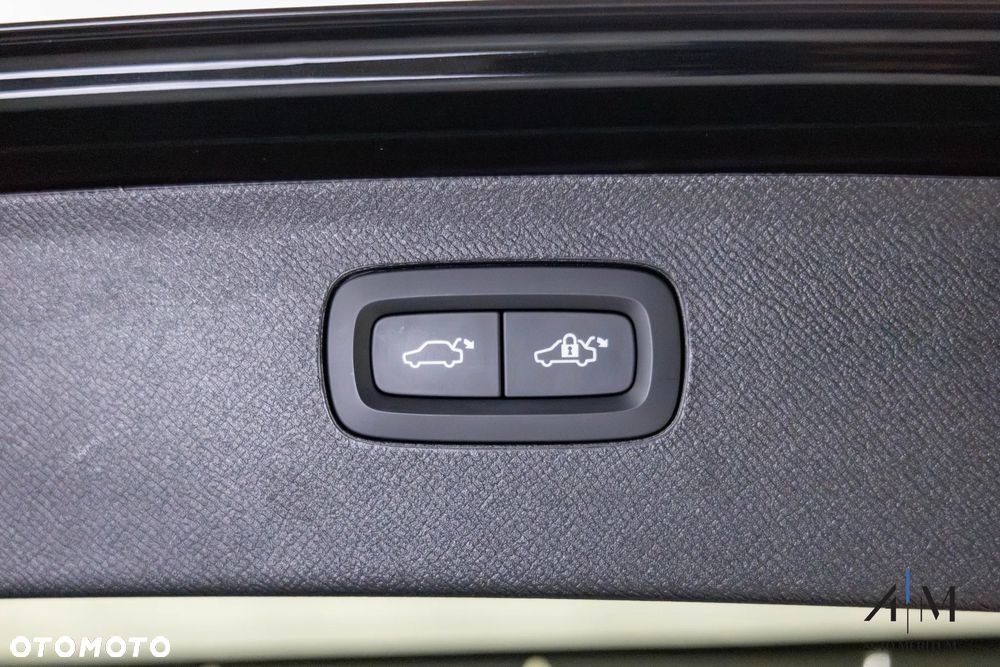 Volvo XC 90 T8 AWD Recharge Ultimate Dark - 39