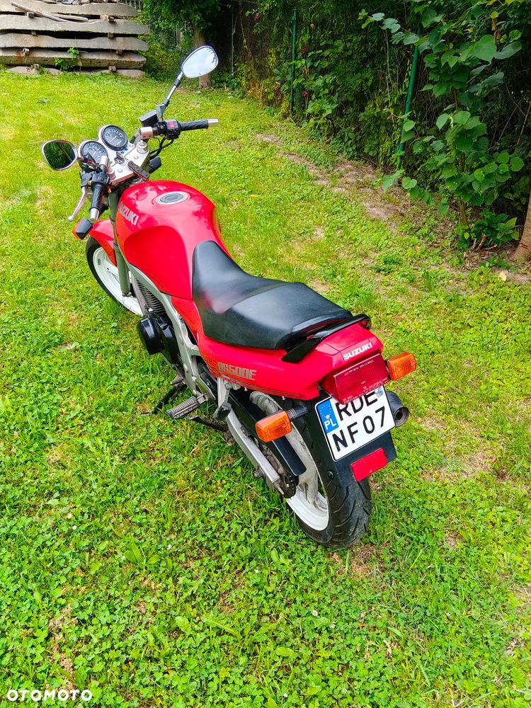 Suzuki GS - 3