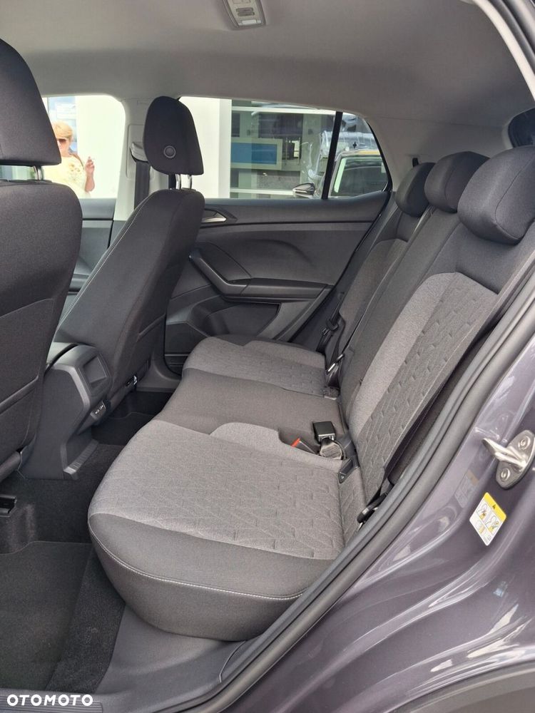 Volkswagen T-Cross - 17