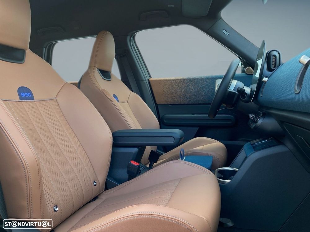 MINI Countryman E Favoured M - 19