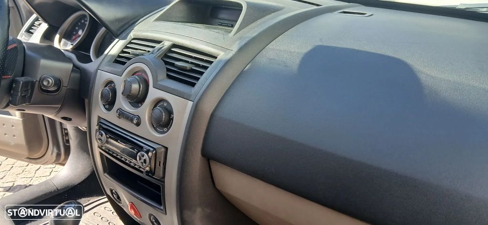 Renault Mégane Break 1.5 dCi C Authentique - 6