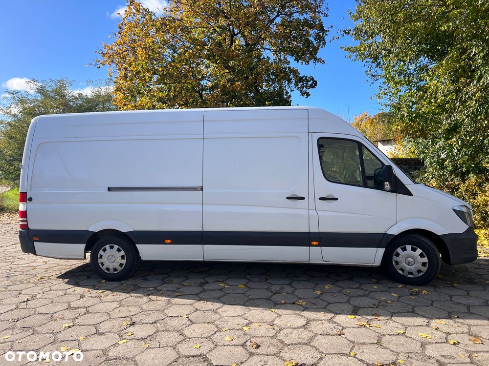 Mercedes-Benz Sprinter - 4