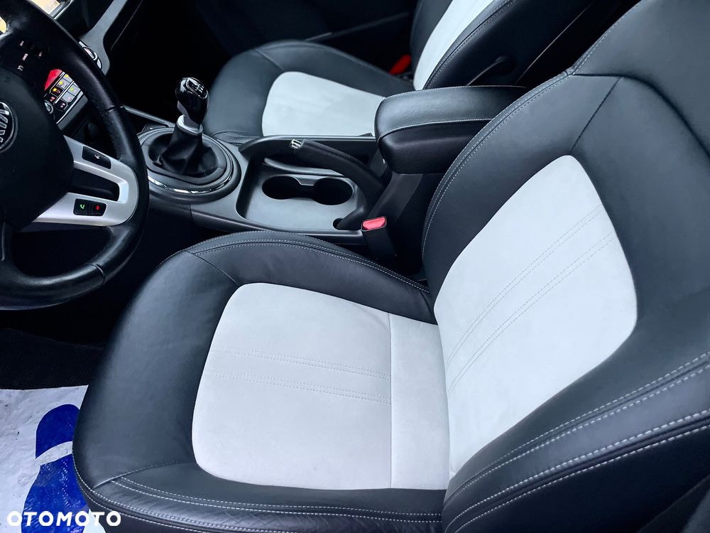 Kia Sportage 1.7 CRDI 2WD ISG Dream-Team Edition - 10