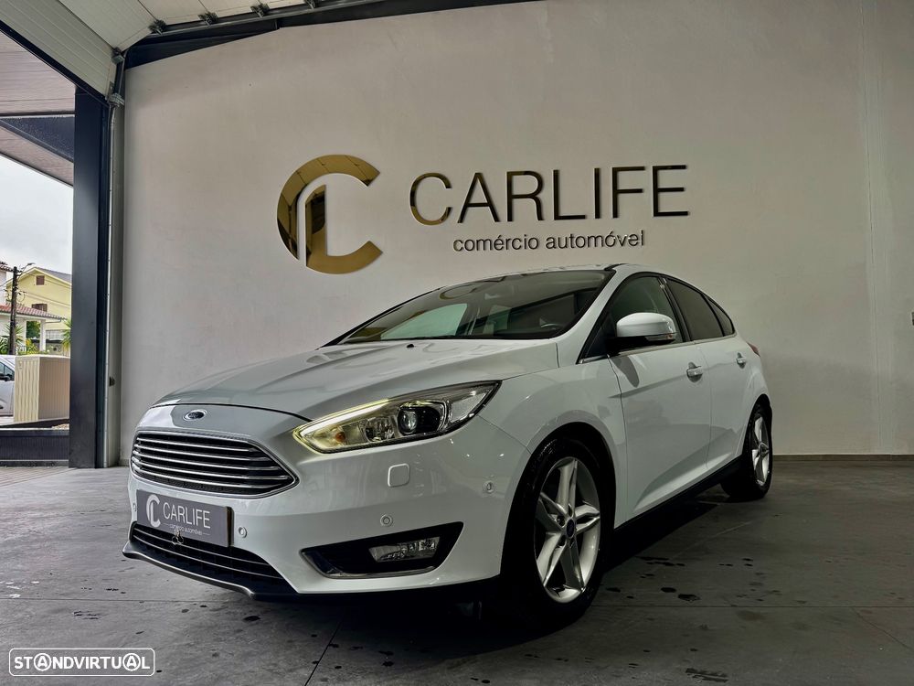 Ford Focus 1.0 SCTi Titanium - 28
