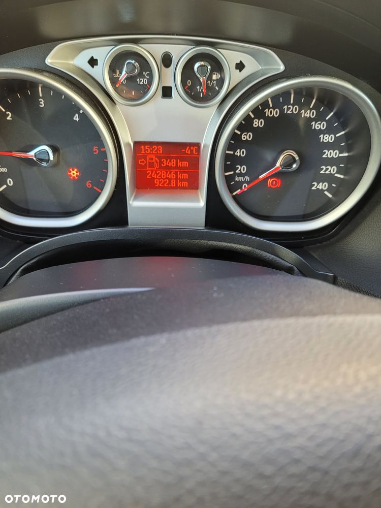 Ford Kuga 2.0 TDCi 2x4 Individual - 5