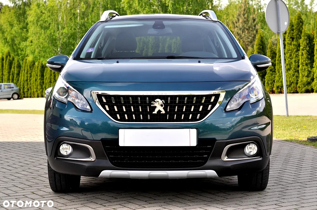 Peugeot 2008 1.2 Pure Tech GPF Allure S&S - 11