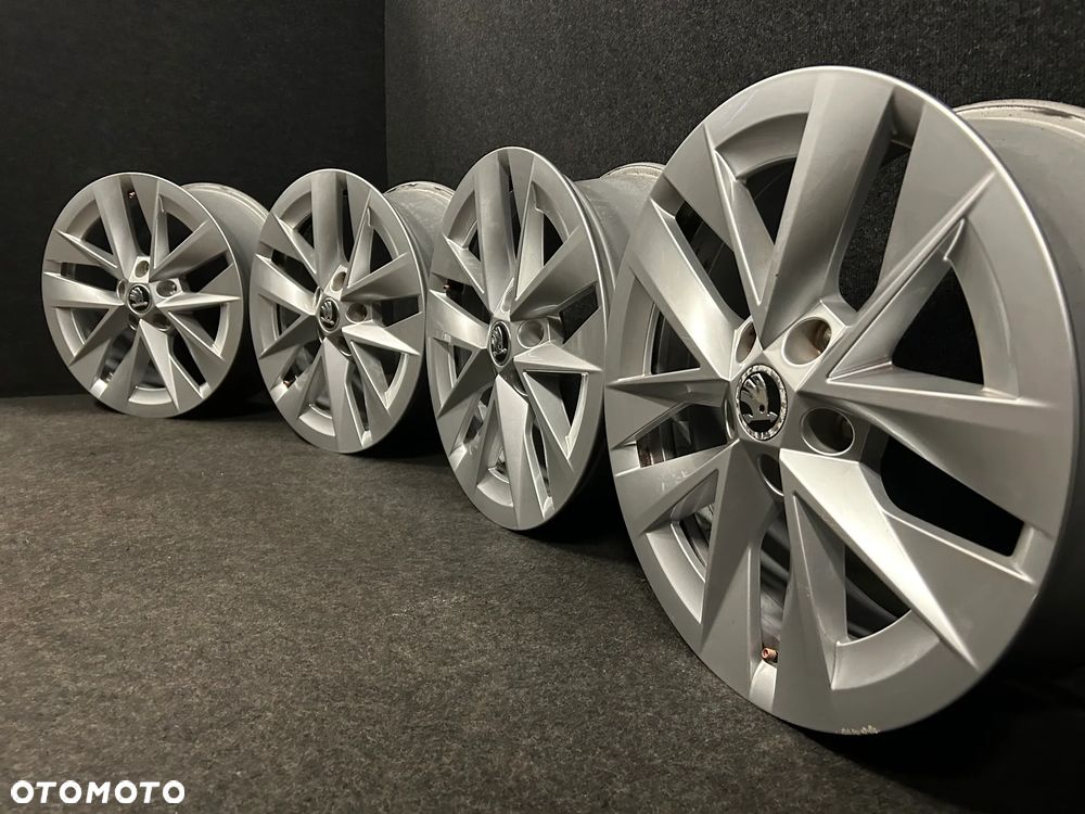 Alufelgi Skoda Octavia IV, III, Karoq, VW Golf 6, 7, Caddy, Touran 17 cali 5x112 4szt. Ładne! - 2