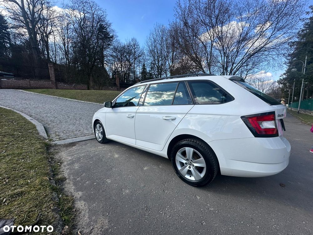 Skoda Fabia 1.0 Active - 10