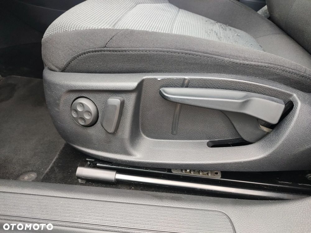 Volkswagen Passat 2.0 TDI Comfortline DSG - 9