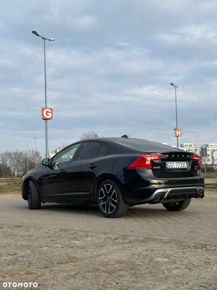 Volvo S60 T5 Geartronic RDesign - 3