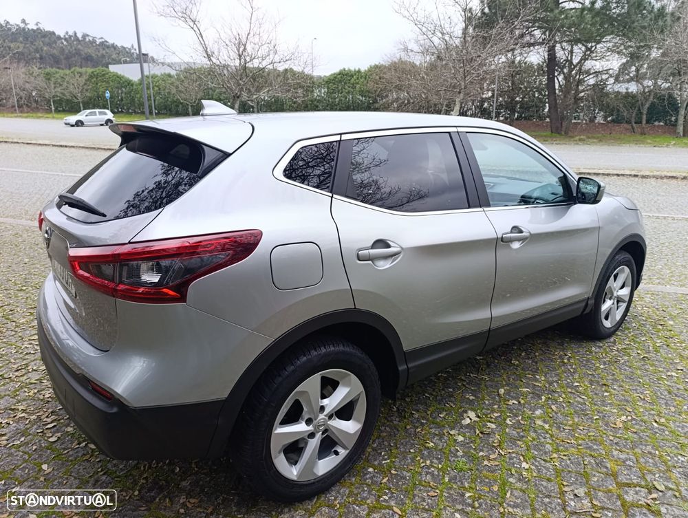 Nissan Qashqai 1.5 dCi DPF acenta - 4