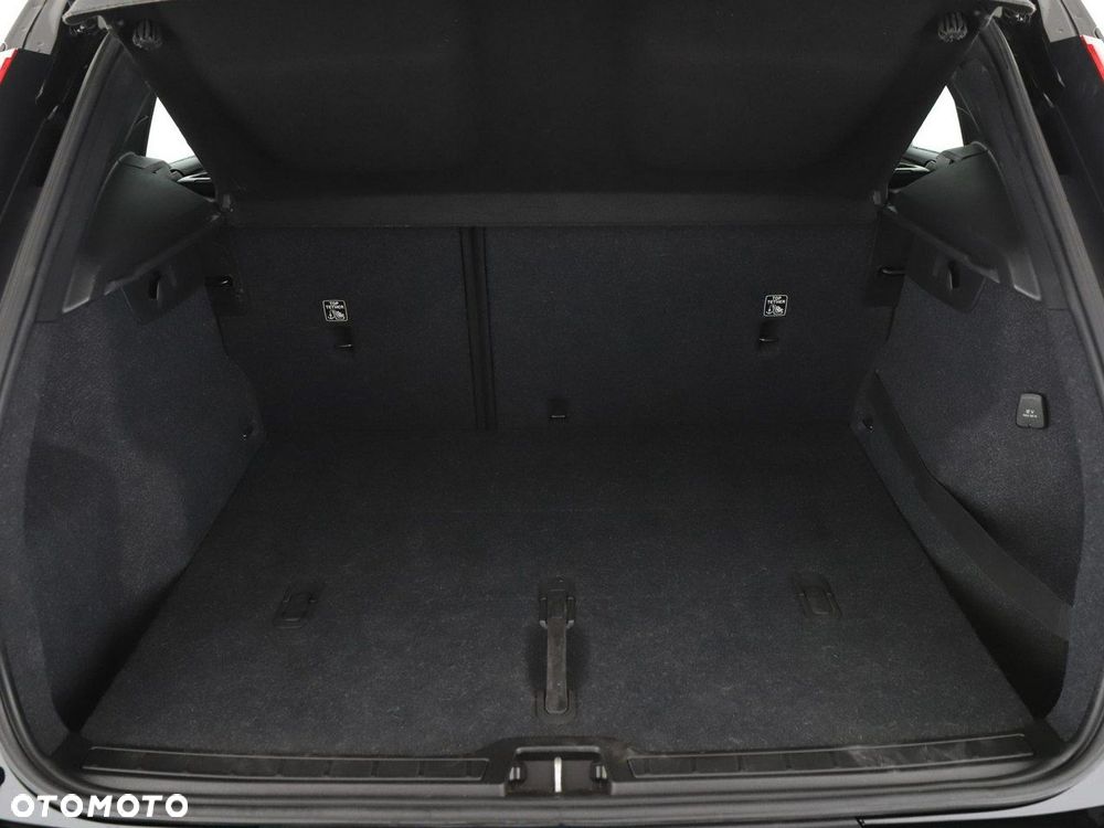 Volvo XC 40 D3 - 21