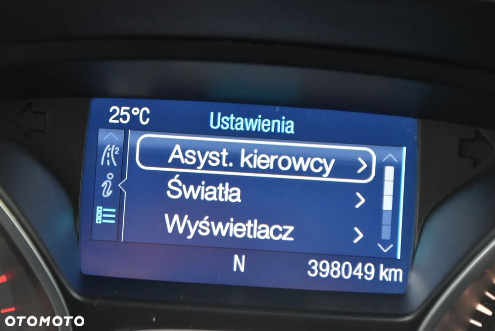 Ford Kuga - 26