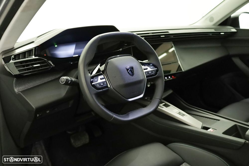 Peugeot 408 1.2 PureTech Allure EAT8 - 6