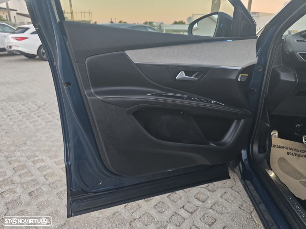 Peugeot 5008 BlueHDI 130 EAT8 GT - 43