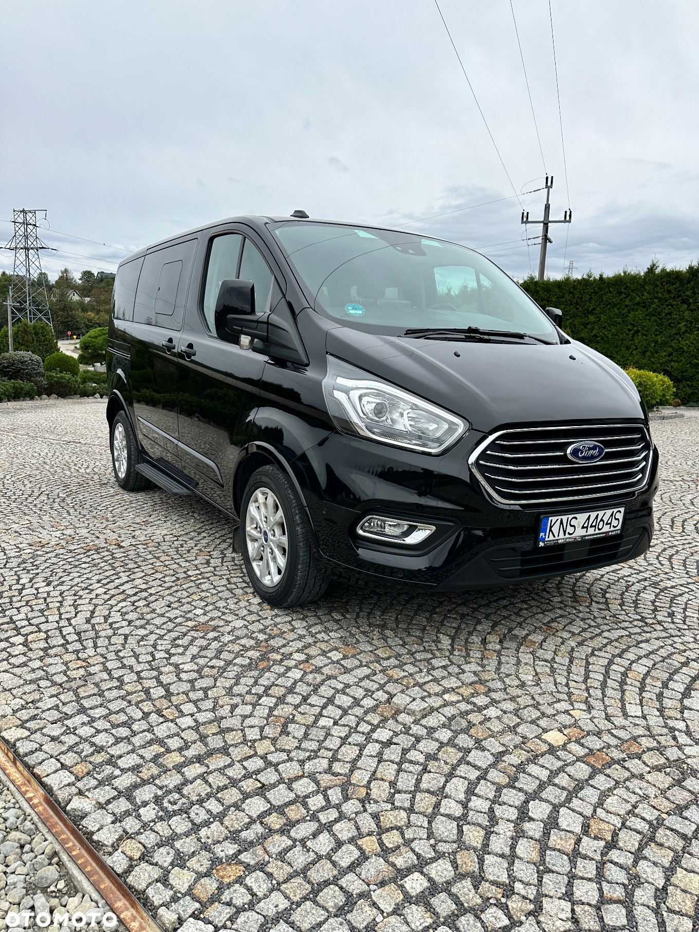 Ford Tourneo Custom 320 L1H1 VA Autm Titanium - 2