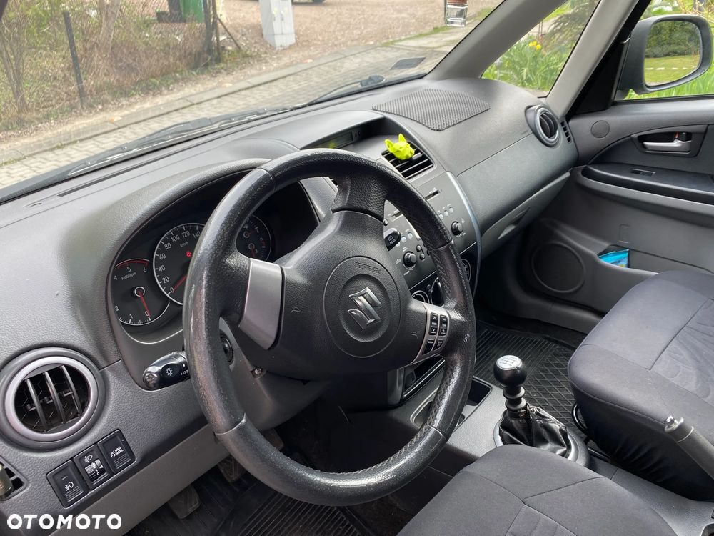 Suzuki SX4 - 6