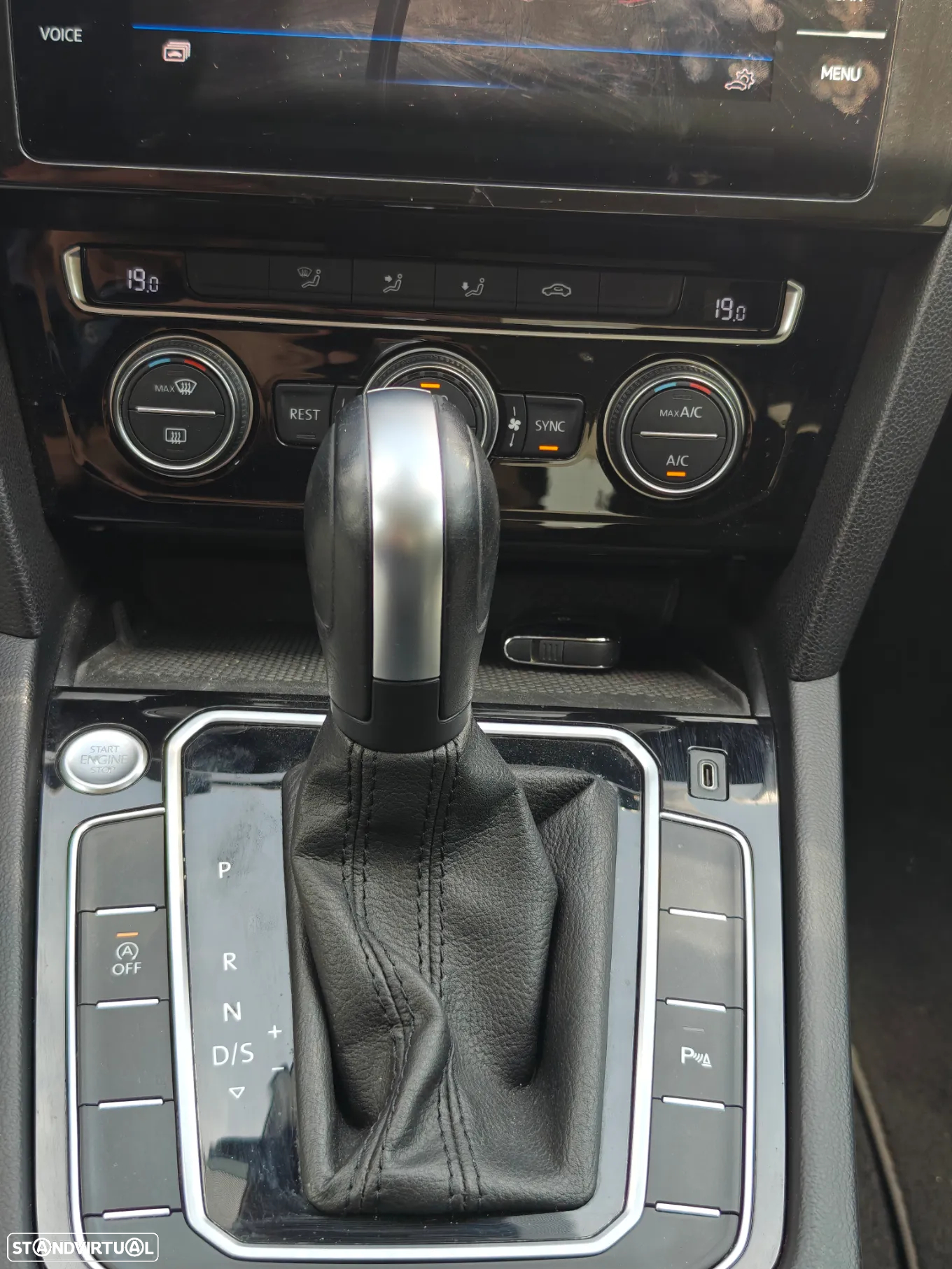 VW Passat 2.0 TDI Business DSG - 11