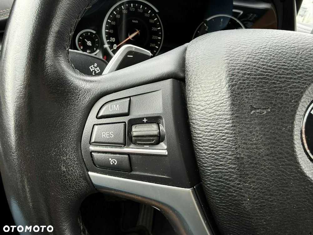 BMW X6 xDrive40d - 29