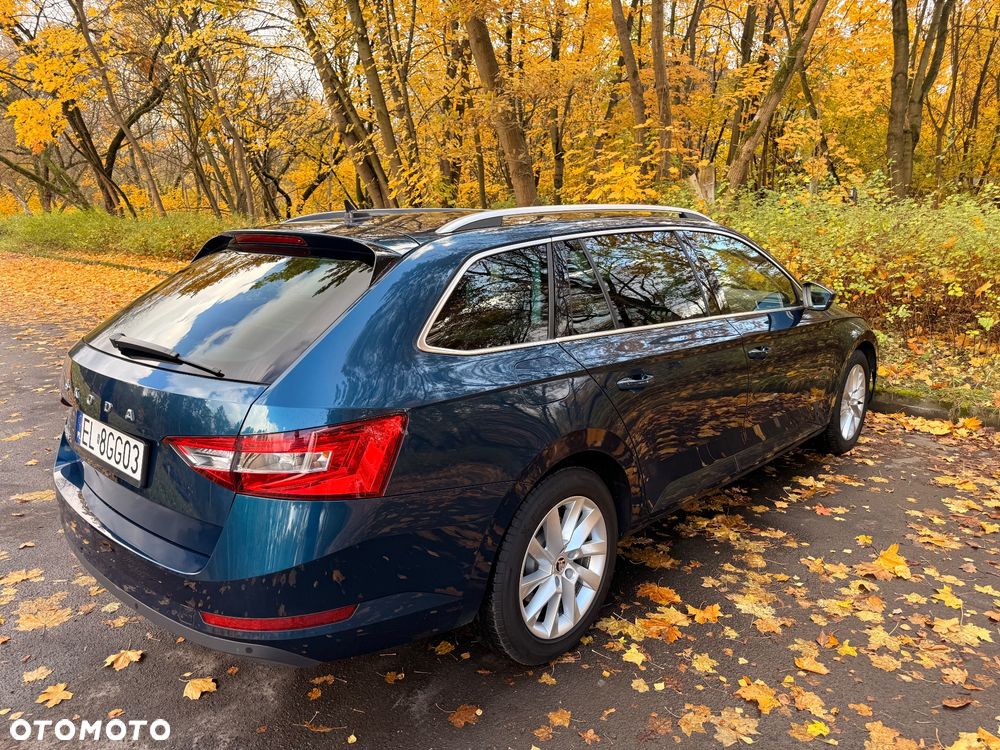 Skoda Superb 2.0 TDI SCR Ambition DSG - 9