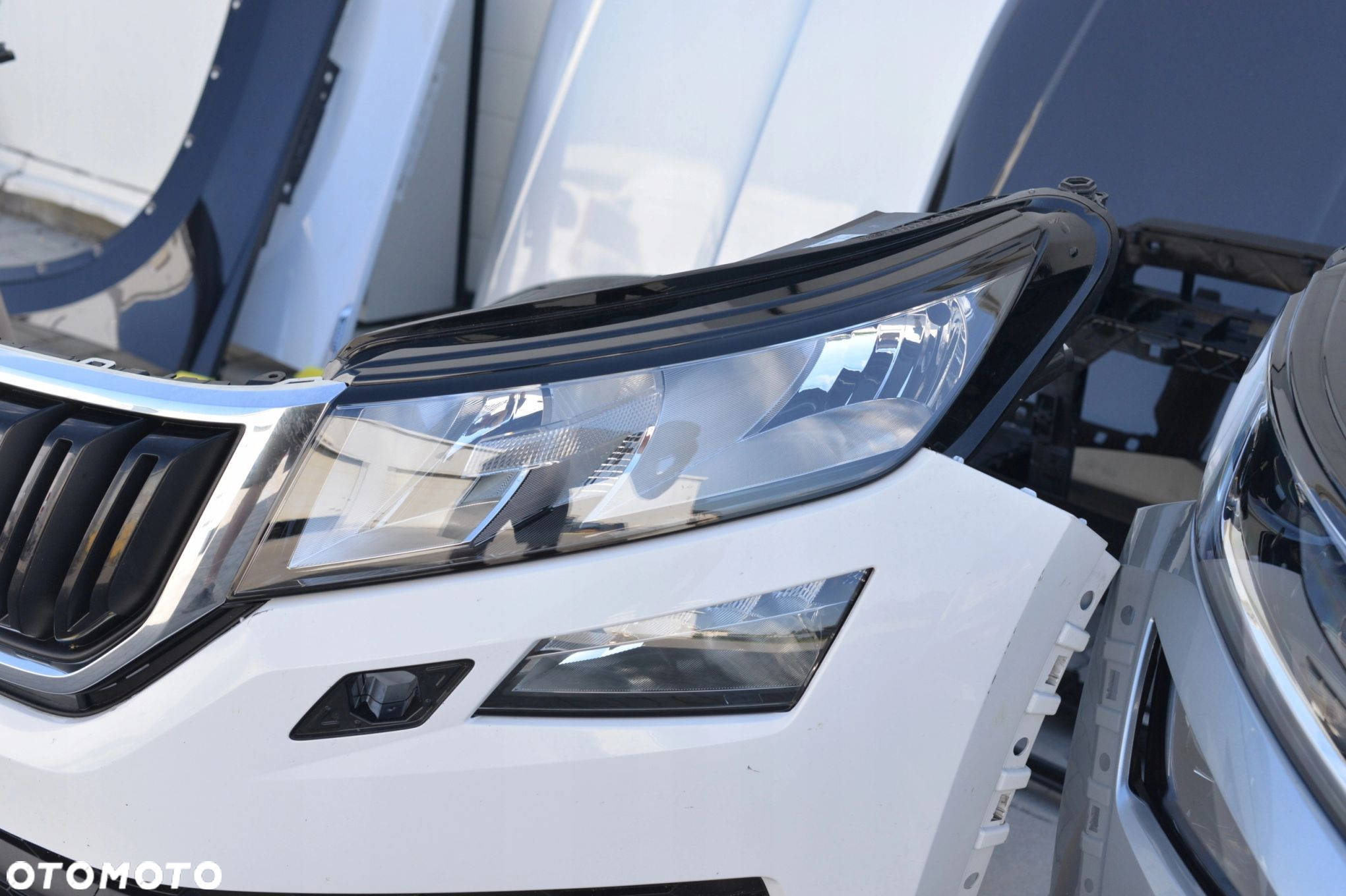 MASKA ZDERZAK GRILL BŁOTNIK LAMPA H7 XENON LED PAS BELKA SKODA KODIAQ - 11