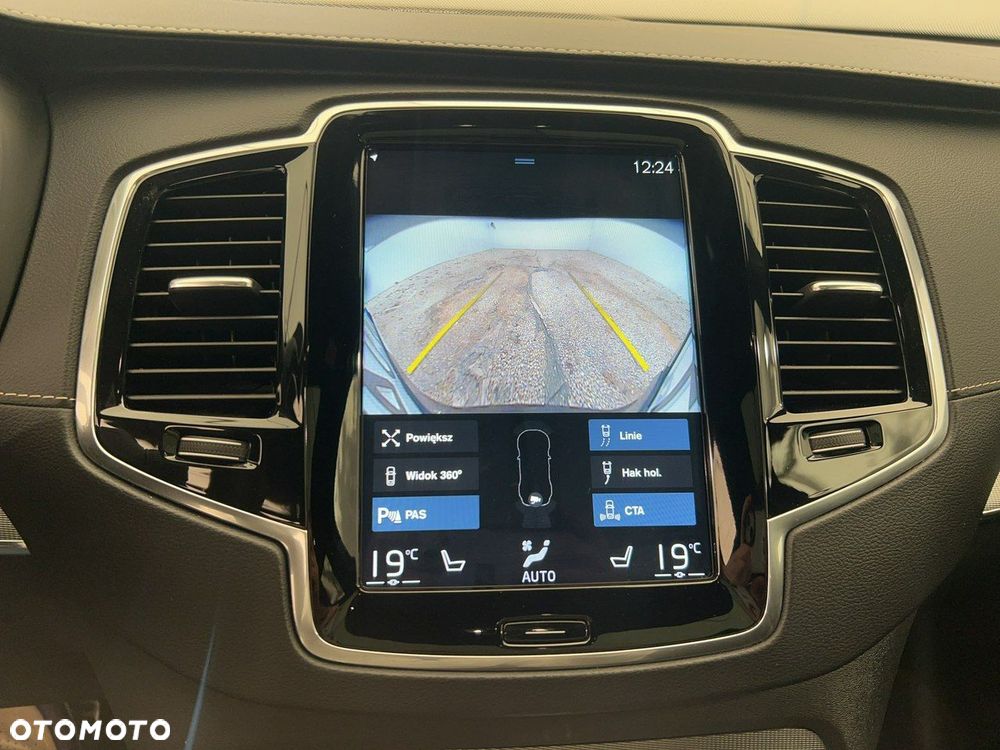 Volvo XC 90 - 21