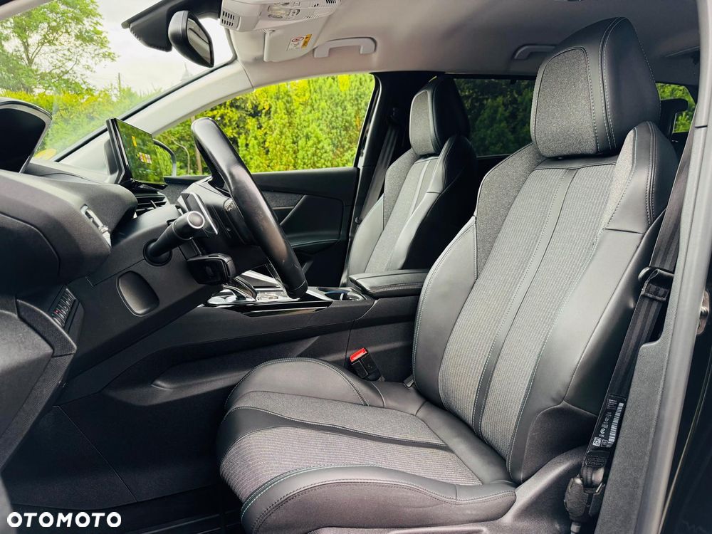 Peugeot 5008 2.0 BlueHDi Allure Pack S&S EAT8 - 28