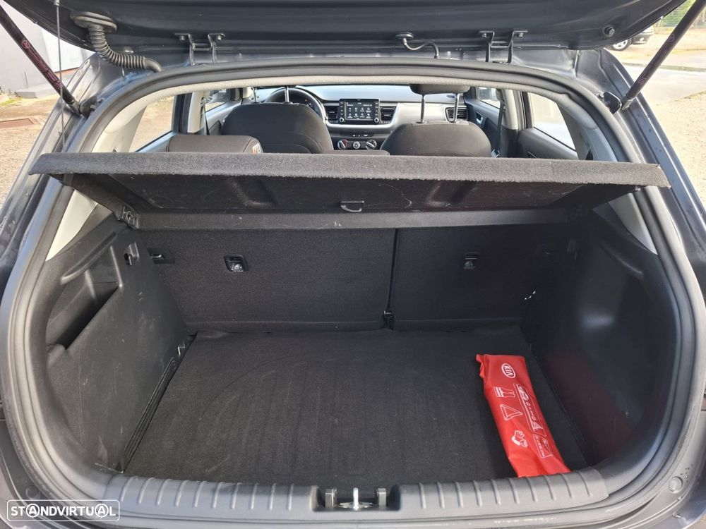 Kia Stonic 1.0 T-GDI Urban - 43
