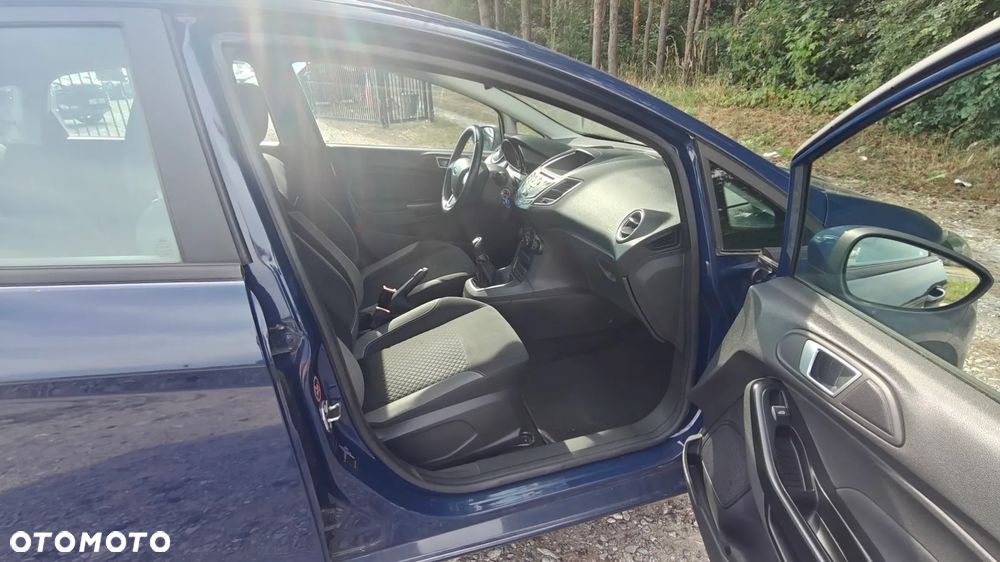 Ford Fiesta - 12